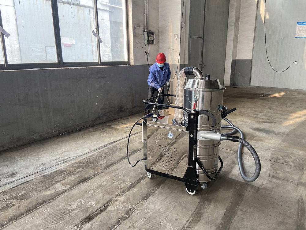 工業(yè)吸塵器電機(jī)發(fā)熱怎么辦？